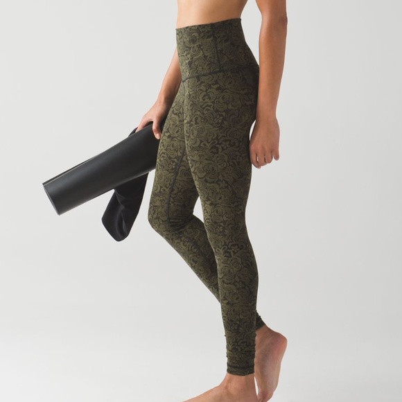 lululemon athletica Pants - Lululemon Wunder Under Legging
